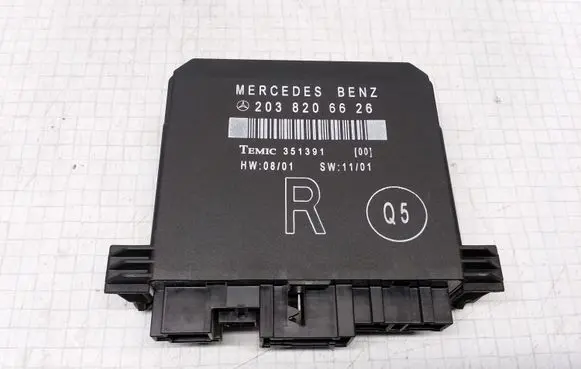 Mercedes-Benz C AMG W203 Door control unit/module 2038206626