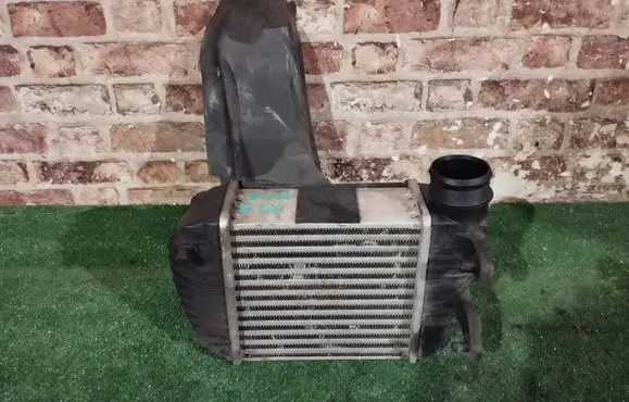 Audi A6 S6 C6 4F Intercooler radiator