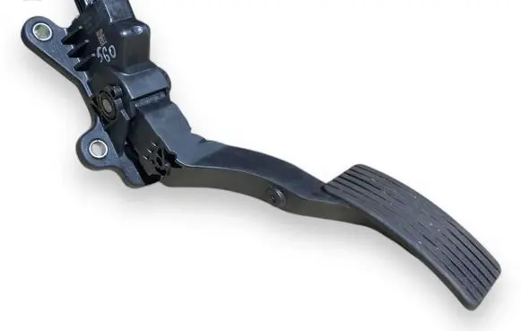 Peugeot iOn Accelerator throttle pedal 1600A094