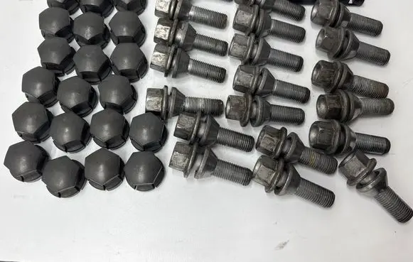 Volvo S60 Nuts/bolts 31660705 31423632 8888078648