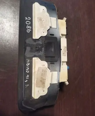 Mercedes-Benz 190 W201 Speedometer (instrument cluster) 2015432222 870012241