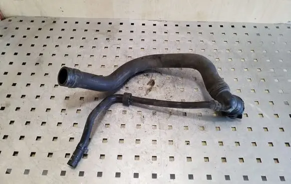Volkswagen PASSAT B6 Engine coolant pipe/hose 3C0122101AL