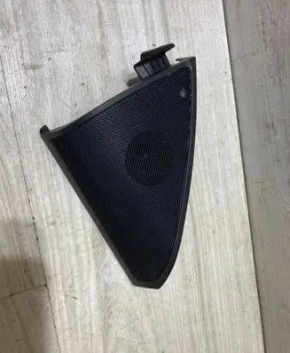 Mercedes-Benz C W204 Front door high frequency speaker A2047204048
