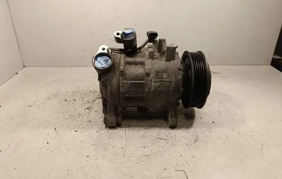 BMW 4 F32 F33 Air conditioning (A/C) compressor (pump) 9330831