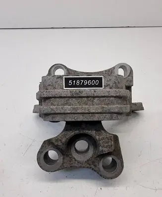 Alfa Romeo Giulietta Engine mount bracket 51879600