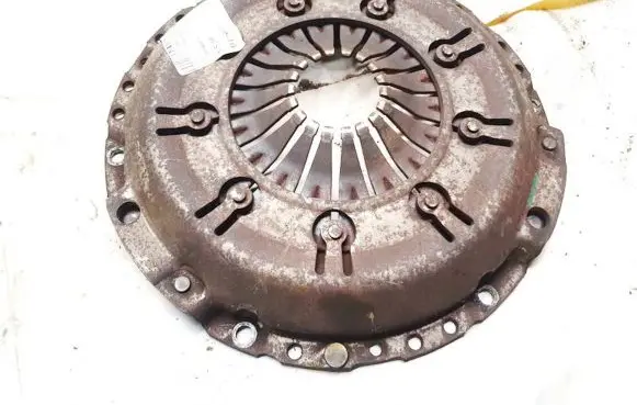 Volkswagen PASSAT B5.5 Pressure plate 059141031