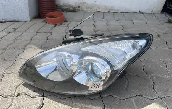 Hyundai i30 Headlight/headlamp