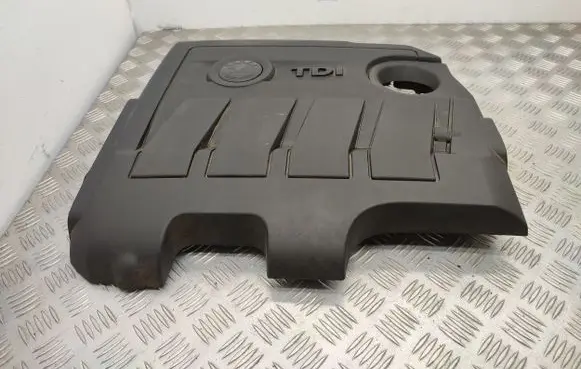 Skoda Fabia Mk2 (5J) Engine cover (trim)