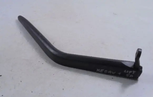 Renault Megane I Front wiper blade arm 7700413089C