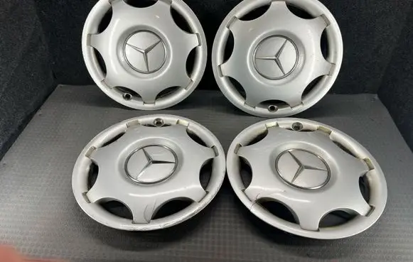 Mercedes-Benz C W203 R15 wheel hub/cap/trim 2034010024
