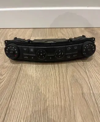 Mercedes-Benz E W211 Climate control unit 2118300085 00073302