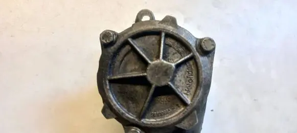 BMW X3 E83 Vacuum pump 96110885