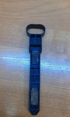 Headlight/headlamp mounting bracket