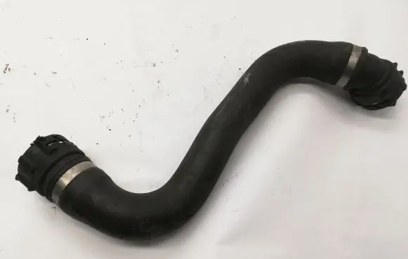BMW 5 E60 E61 Engine coolant pipe/hose 7799748