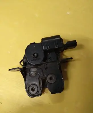 Renault Captur II Tailgate/trunk/boot lock/catch/latch 905039428