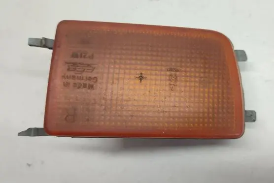 Volkswagen Golf III Front indicator light 1H0953156C 8580391
