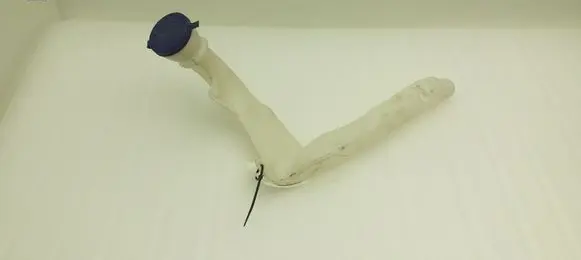 Citroen C3 Window washer liquid tank fill tube