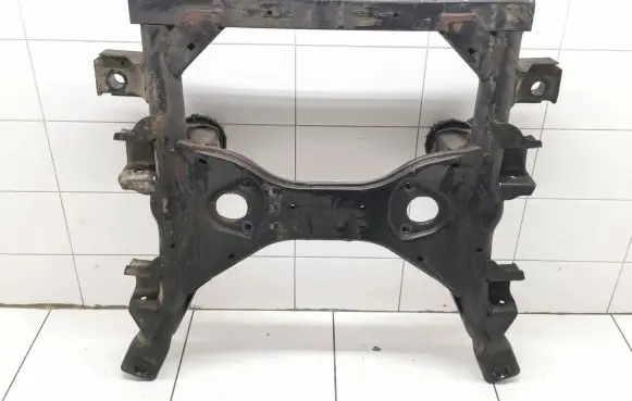 Mercedes-Benz Vito Viano W639 Front subframe 1004016