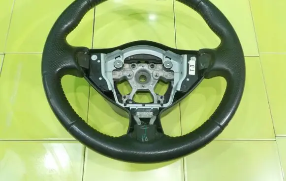 Nissan Juke I F15 Steering wheel XP34