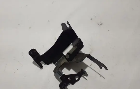 Renault Captur II ABS pump bracket 478407613R