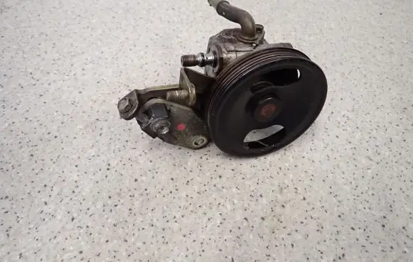 Mazda MX-5 NB Miata Power steering pump