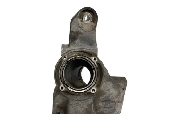 Mercedes-Benz C W204 Engine mounting bracket A6462230604