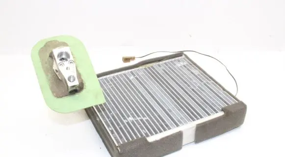 Nissan NV200 Heater blower radiator T1023300PA T900039A