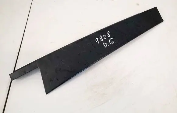 Mercedes-Benz C AMG W204 Rear door glass trim molding a2046900487