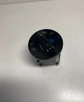 Volkswagen Golf IV Light switch 1C0941531A 04052031