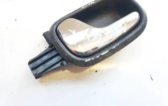 Skoda Octavia Mk2 (1Z) Rear door interior handle 8d0839019