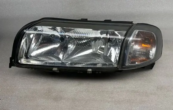 Volvo S80 Headlight/headlamp 8662859 89006406 04HCR3002A