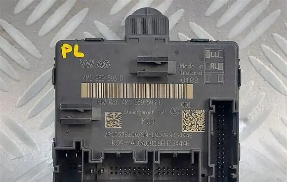 Audi Q8 Door control unit/module 4M1959593D