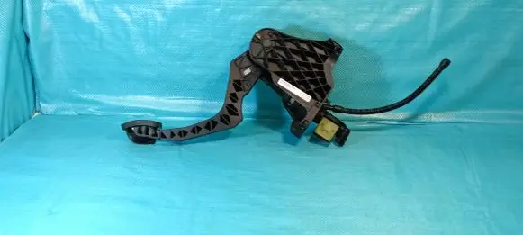 Volkswagen Golf VI Clutch pedal 1K1721059EF 450058402 18062008