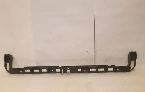 Volkswagen PASSAT B6 Front bumper mounting bracket 3C5807863
