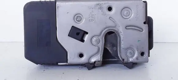 Opel Astra G Front door lock 24444016
