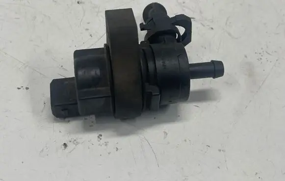 BMW 3 E46 Valve vacuum 1433602