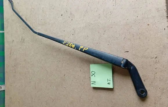Peugeot 206 Front wiper blade arm 23245454