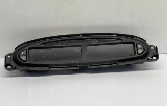 Citroen Xsara Speedometer (instrument cluster) 87001377
