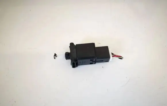 Brake pedal sensor switch