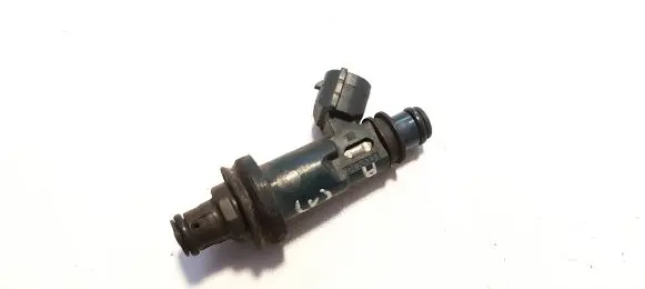 Toyota Highlander XU20 Fuel injector 2325020020