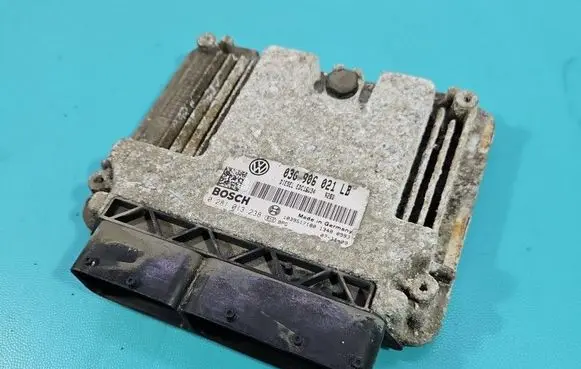 Skoda Octavia Mk2 (1Z) Engine control unit/module ECU 03G906021LB IMPRK1580968