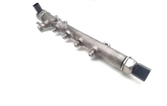 Mercedes-Benz B W246 W242 Fuel main line pipe A6510700495 R9144Z240A