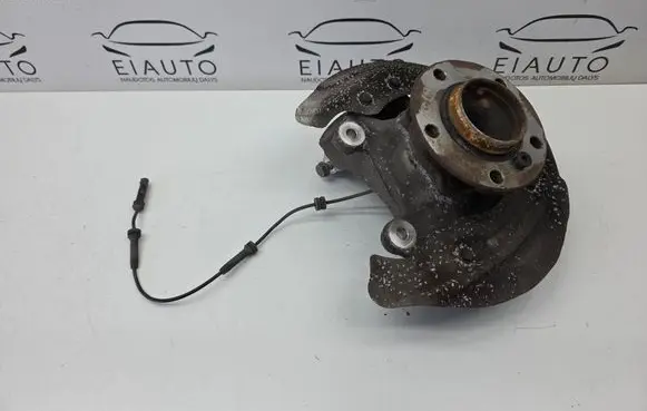 Front wheel hub
