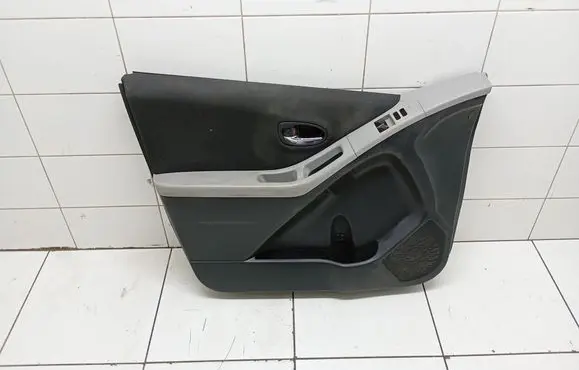 Toyota Yaris Front door card panel trim 676200D870C0 677380D010 692060D90