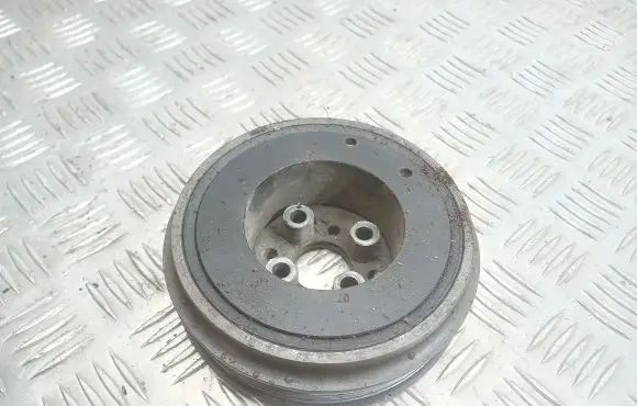 Volkswagen Golf IV Crankshaft pulley