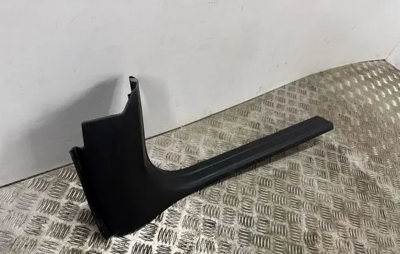Infiniti QX30 Front sill trim cover A2466805602 A2466800206