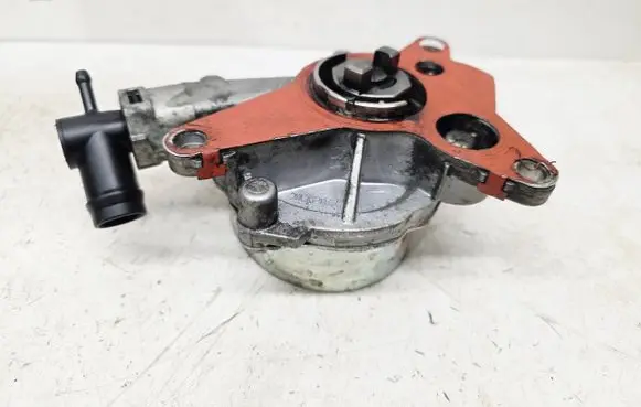 Nissan Qashqai Vacuum pump 1465000Q1N