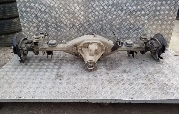 Nissan Navara D23 Rear axle beam with reductor 