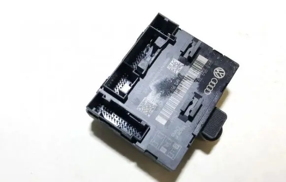 Audi A5 8T 8F Door control unit/module 8k0959793 000101ee