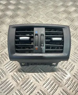 BMW X3 F25 Rear air vent grill 9200888